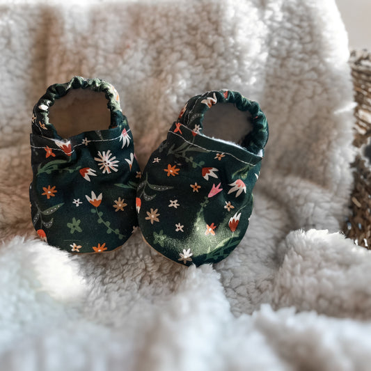 Baby Moccs, Green Floral Baby, Baby Booties, Crib Shoes, Soft Sole Shoes, Barefoot Shoes, Baby Shoes, Moccasins, Trendy Baby, Baby Gift